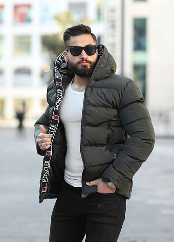 Moncler erkek mont kaliteli kapşonlu bedenleri mevcut 