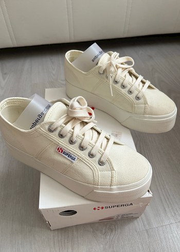 37 Beden Beyaz Superga Kadın Spor Ayakkabı