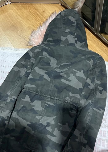 Kadın Kamuflaj Desenli Kürklü Kışlık Mont - Görsel 5