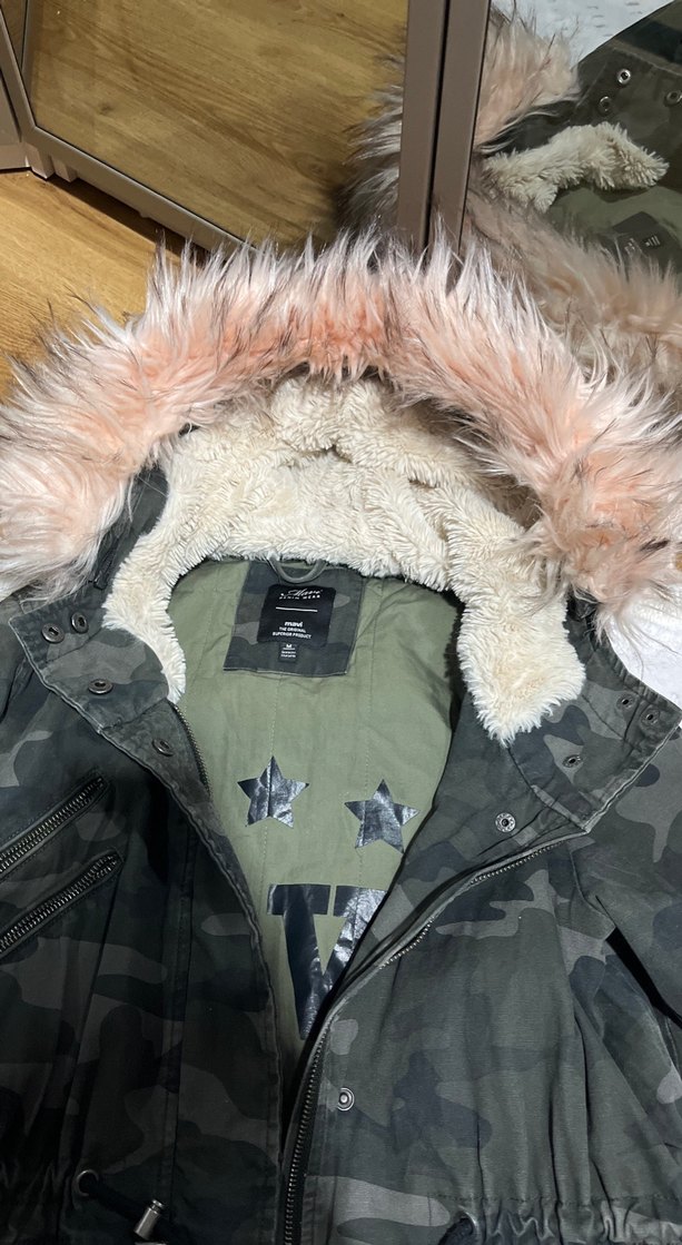 Kadın Kamuflaj Desenli Kürklü Kışlık Mont - Görsel 3