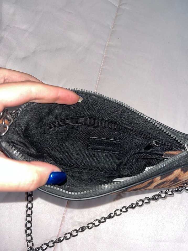 Zincir Detaylı Leopar Desenli Deri Kadın Çanta - Görsel 4