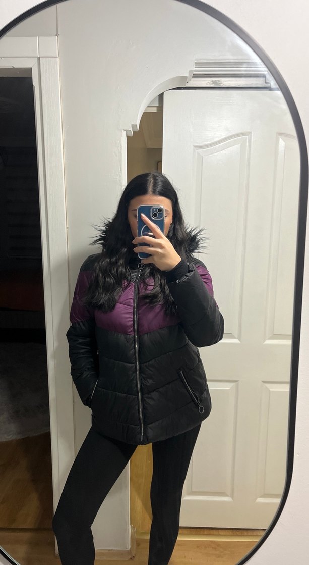 Kürklü Kapüşonlu Mor Siyah Kışlık Mont - Görsel 2