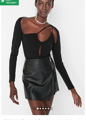 Trendyol & Milla Trendyol asimetrik yaka body