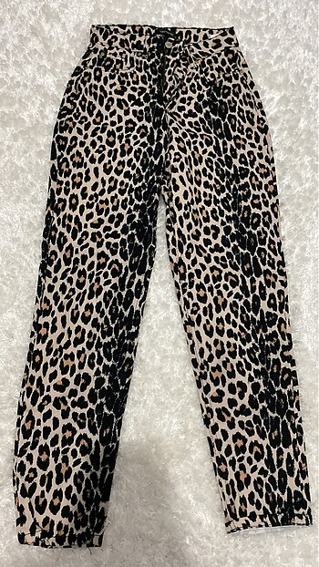 Leopar desenli pantolon