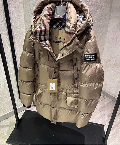 Burberry şişme mont