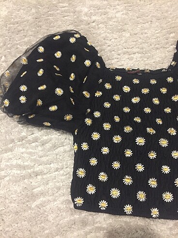 H&M Papatya desenli üst