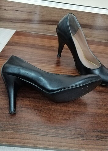 37 Beden siyah Renk Klasik topuklu ayakkabı