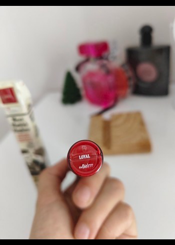 The Balm The Balm Mat Ruj - Kırmızı Tonu