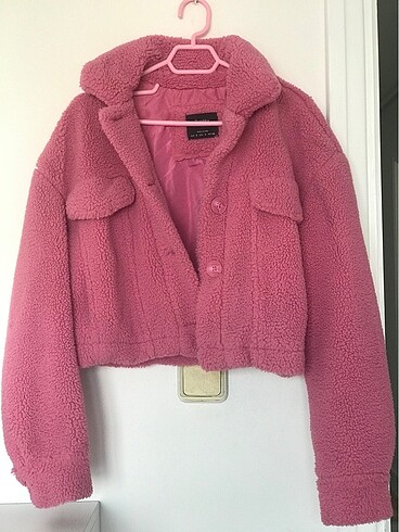 Bershka Peluş mont