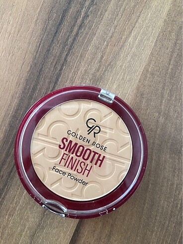 Golden Rose Smooth Yüz pudrası