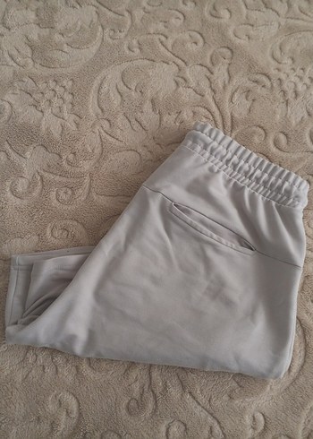 Gri Rahat Kesim Erkek Mini Şort - Görsel 4