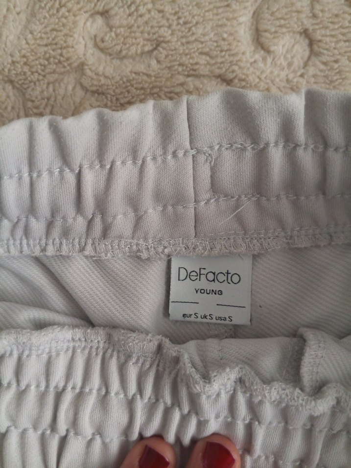 Gri Rahat Kesim Erkek Mini Şort - Görsel 2