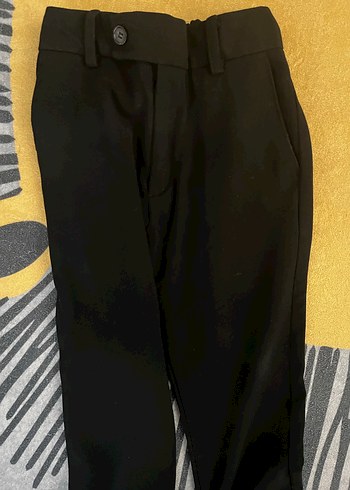 Caps Marka 5-6 yaş siyah kumaş pantolon. Yepyeni gibi - Görsel 4