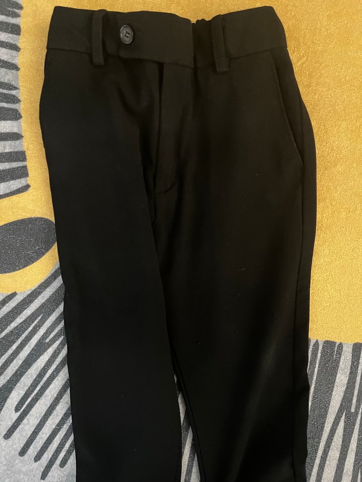 Caps Marka 5-6 yaş siyah kumaş pantolon. Yepyeni gibi - Görsel 4