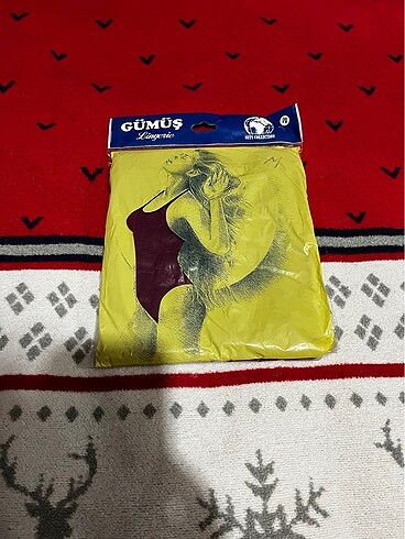 Diğer Gümüş marka M beden bordo ince askılı alttan çıtçıtlı body .Sıfı