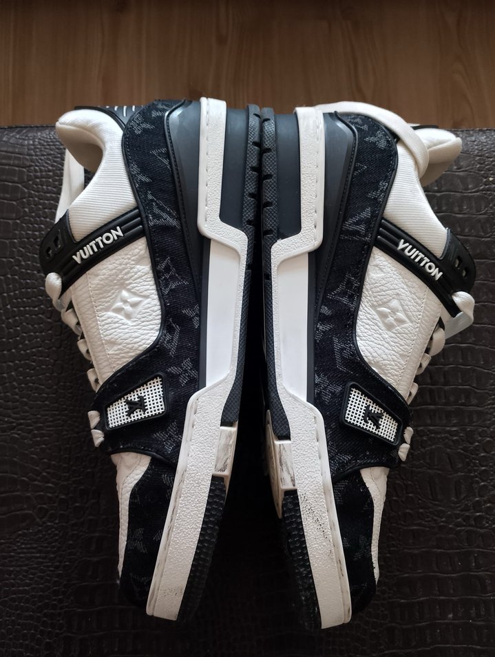 Louis Vuitton Erkek Beyaz Siyah Spor Ayakkabı - Görsel 2
