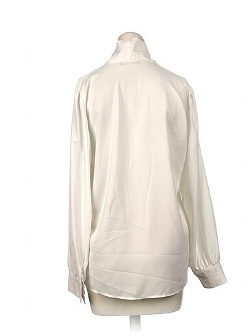 m Beden PreLoved Bluz %70 İndirimli.