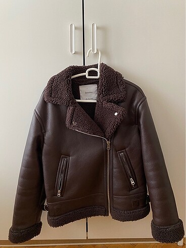 Bershka kahverengi mont