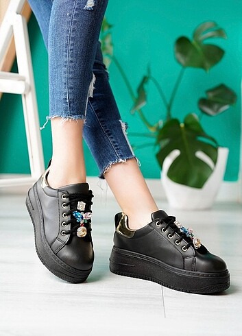 Diğer Taşlı Sneaker