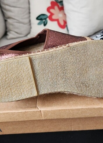 40 Beden Bakır Bronz Renginde Sandalet Babet 