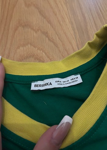 m Beden bershka brazil tişört