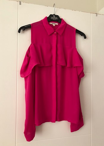 Pembe Fırfırlı Kolsuz Bluz