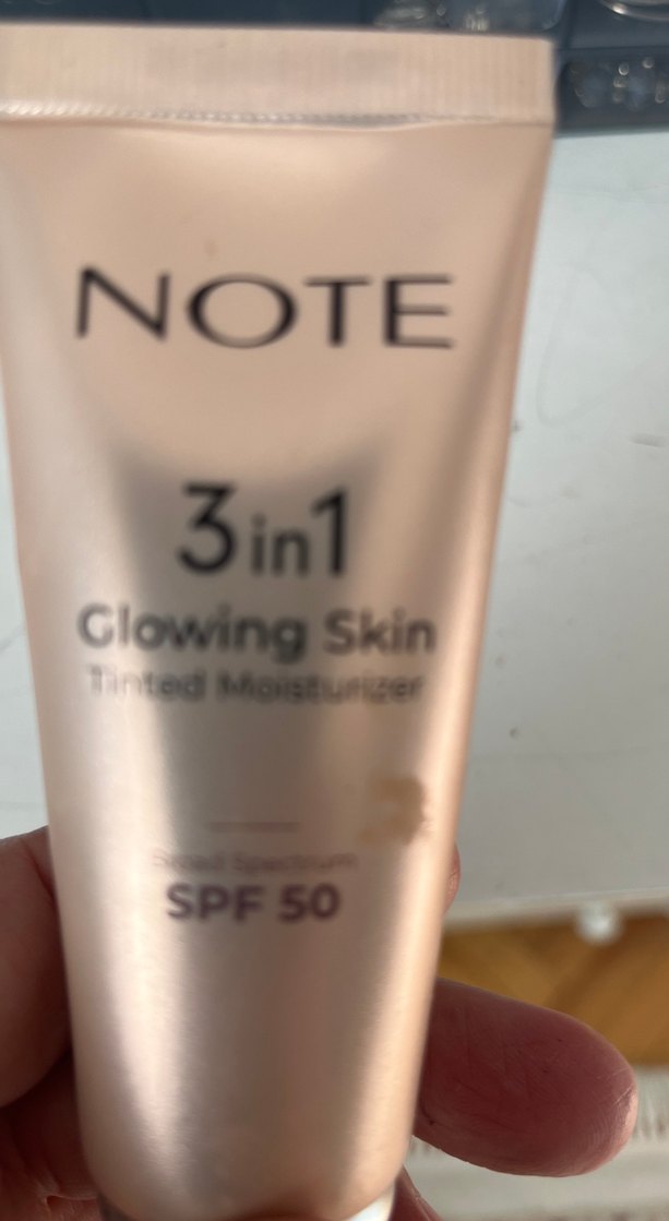 Note 3in1 Işıltılı Bej BB Krem SPF50 - Görsel 3