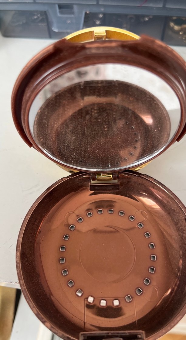 Bronz Parlatıcı Allık - Görsel 4