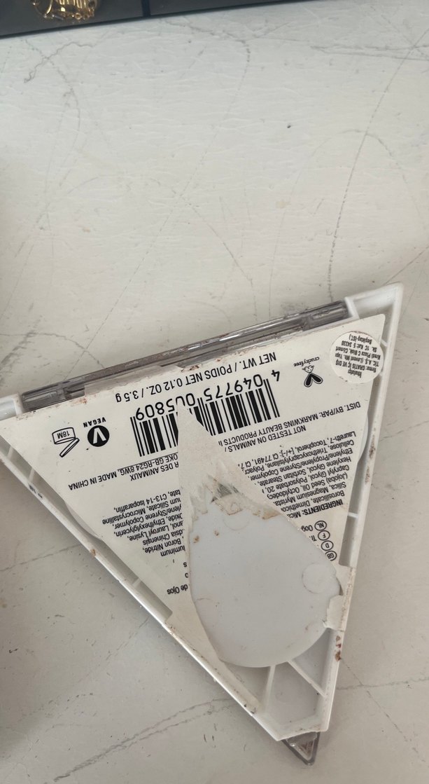 Golden Rose Mat Matlaştırıcı Fondöten
Allık
Üçlüyor far - Görsel 2