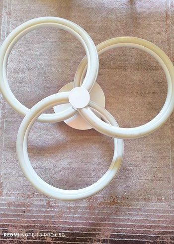 Beyaz Halka Tasarımlı Modern Tavan Lambası - Görsel 3