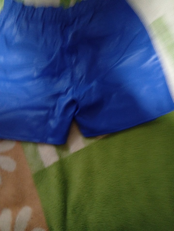 Düğmeli Mavi Kadın Deri Mini Şort - Görsel 3