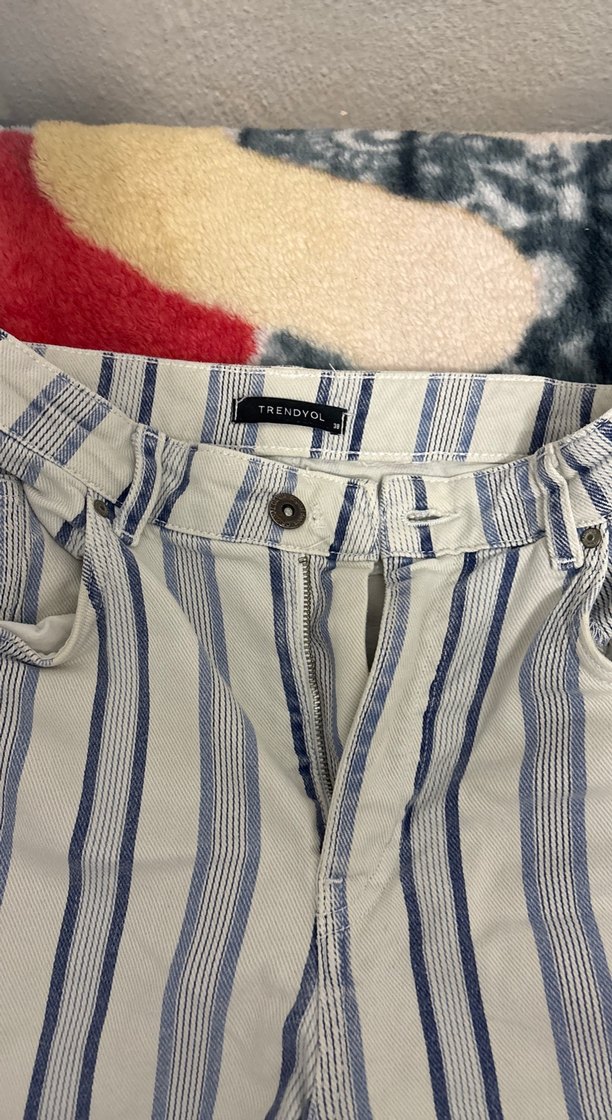 Mavi Beyaz Çizgili Kadın Salaş Jean - Görsel 2