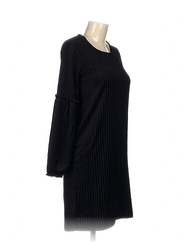 Diğer PreLoved Kısa Elbise %70 İndirimli.