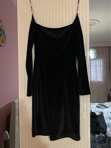 Kadife siyah elbise kısa