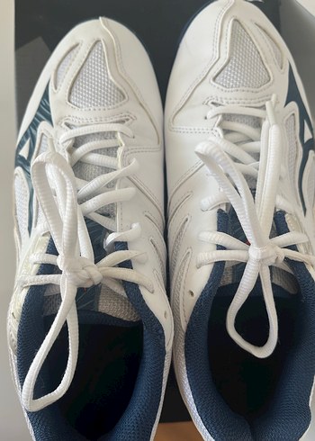 39 Beden Mizuno Voleybol Ayakkabısı