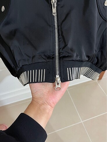 38 Beden siyah Renk Twist bomber ceket
