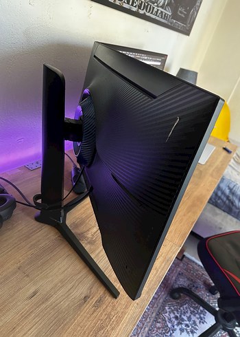 Samsung Samsung odyssey g3 27 165HZ GARANTİ FATURA VAR