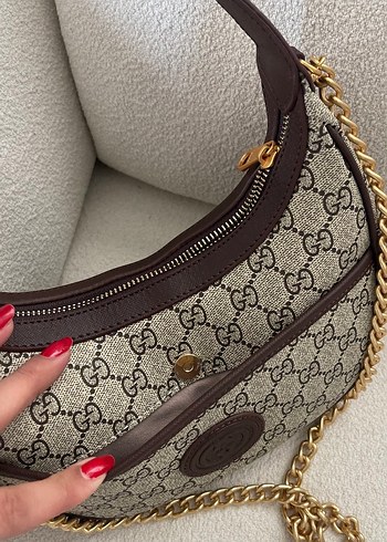 Gucci GUCCİ