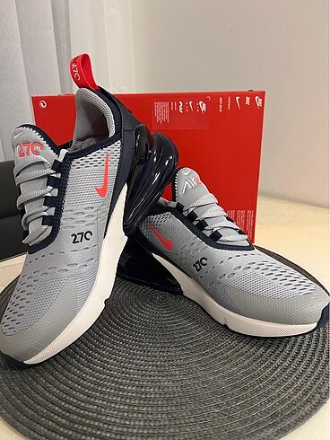 38 Beden Nike Air Max 270