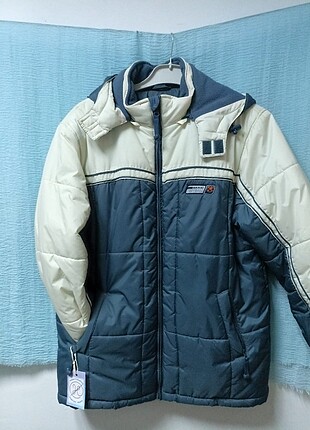 Lc waikiki renk bloklu şişme mont 
