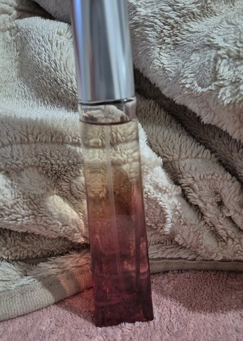 Avon surrender kadın parfümü - Görsel 2