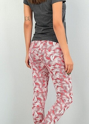 s Beden Baskılı Bayan Pijama Takımı