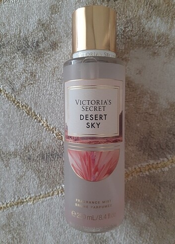 Beden Victoria's Secret Desert Sky
