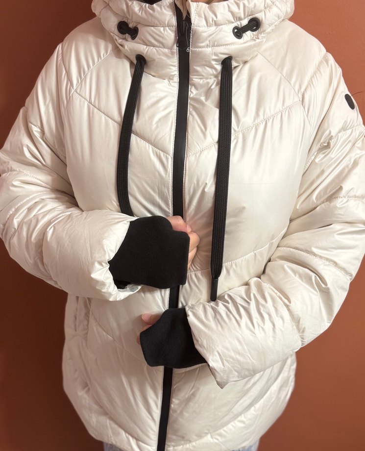 Beyaz Orta Boy Kadın Şişme Mont - Görsel 3