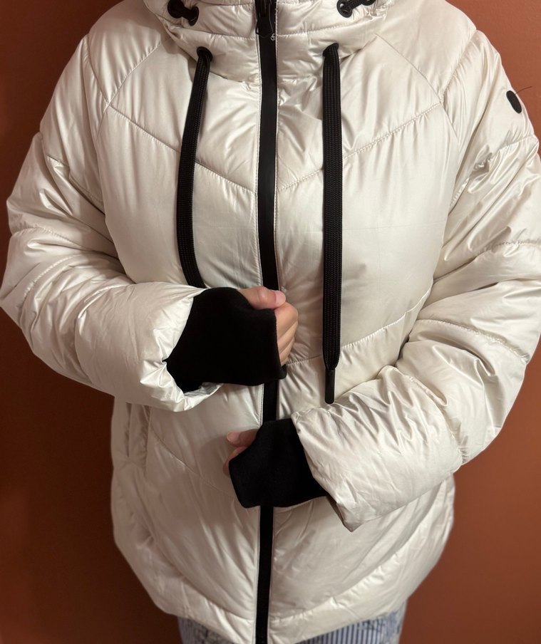 Beyaz Orta Boy Kadın Şişme Mont - Görsel 4