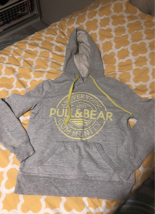 Sweatshirt pull and bear