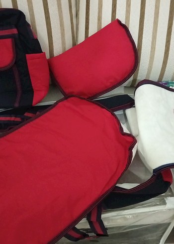 Kırmızı Baskılı Bebek Çantası - Görsel 3