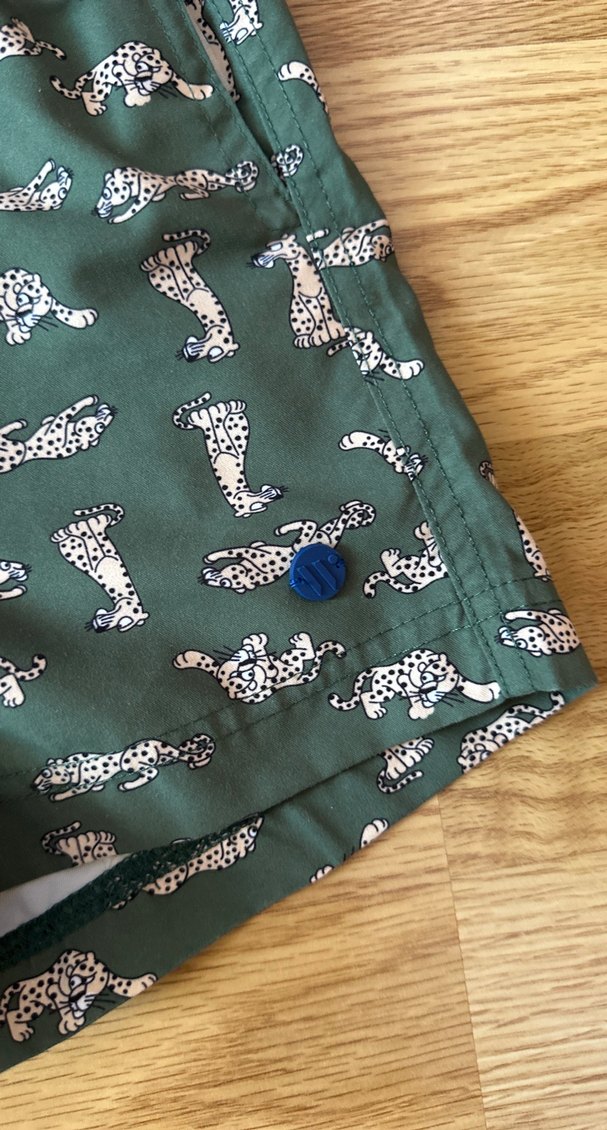 Yeşil Leopar Desenli Kemerli Mini Erkek Deniz Şortu - Görsel 4