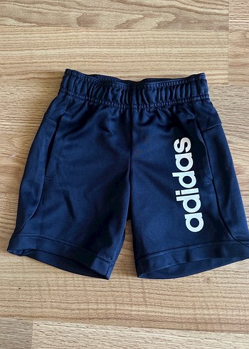 Adidas Erkek Çocuk Lacivert Şort