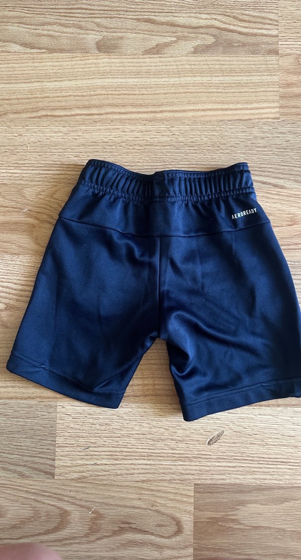 Adidas Erkek Çocuk Lacivert Şort - Görsel 2